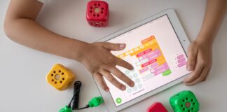 robo-wunderkind-hlvq4-qebae-unsplash