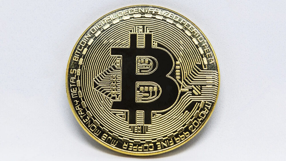 bitcoin-gold-coin-logo-cryptocurrency-2