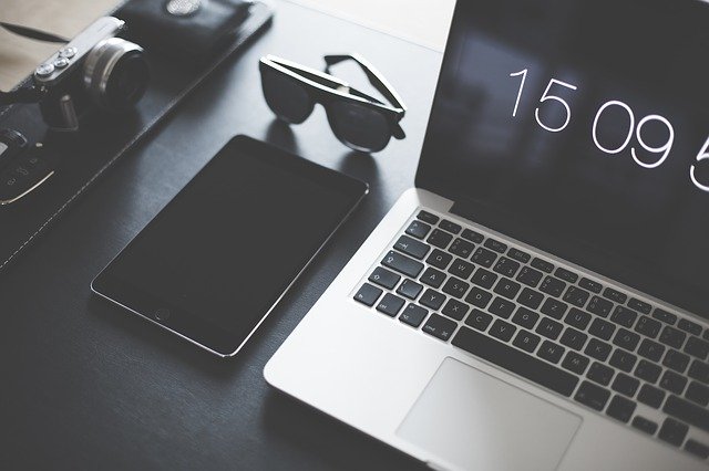 apple, macbook, ipad apple-macbook-ipad