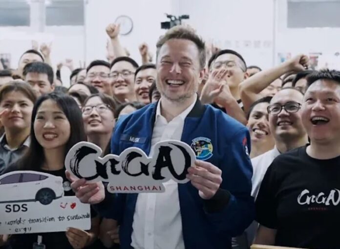 Elon Musk Wraps Up China Visit, Thanks Workers In Tesla’s Shanghai Factory - Tesla News